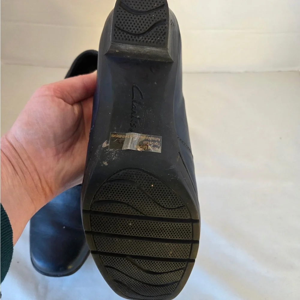 Clarks Bendables Women  Thoughtful Q Block Heel Navy Leather Slip Ons Size 8.5M - Picture 5 of 8